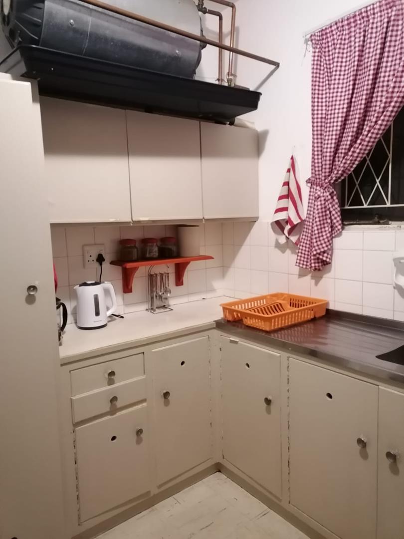 To Let 1 Bedroom Property for Rent in Humewood Eastern Cape